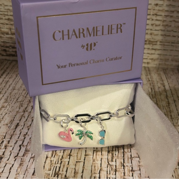 🐾 Tropical Getaways 🐾 - Picture 3 of 3